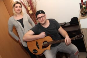 Melina Fuhrmann und Nando Andreas sind nicht nur musikalisch, sondern auch privat ein Paar. (Foto: Björn Othlinghaus)