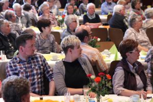 Die Brügger Vereinshalle war gut besucht. (Foto: Björn Othlinghaus)