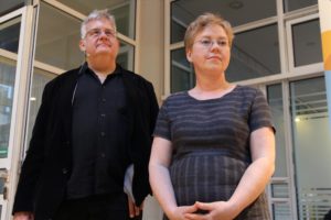 Eric T. Hansen und Astrid Ule ergänzen sich als Krimi-Autoren prächtig. (Foto: Björn Othlinghaus)