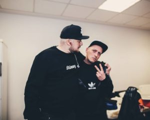 Kool Savas und André Mattick alias DJ Eule „backstage“. (Foto: MG Video)